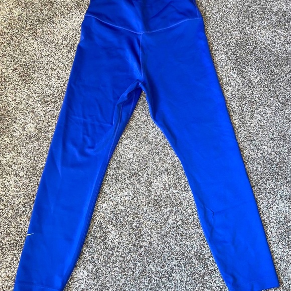 Nike Leggings - Picture 2 of 4